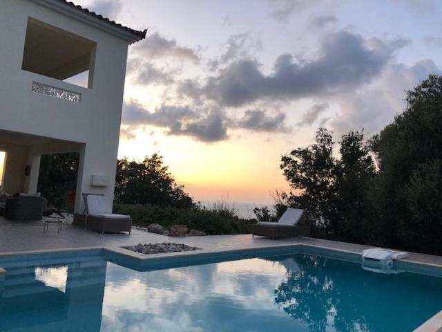 Villa Kyparissia De Wandelboom Vrises  Exterior foto