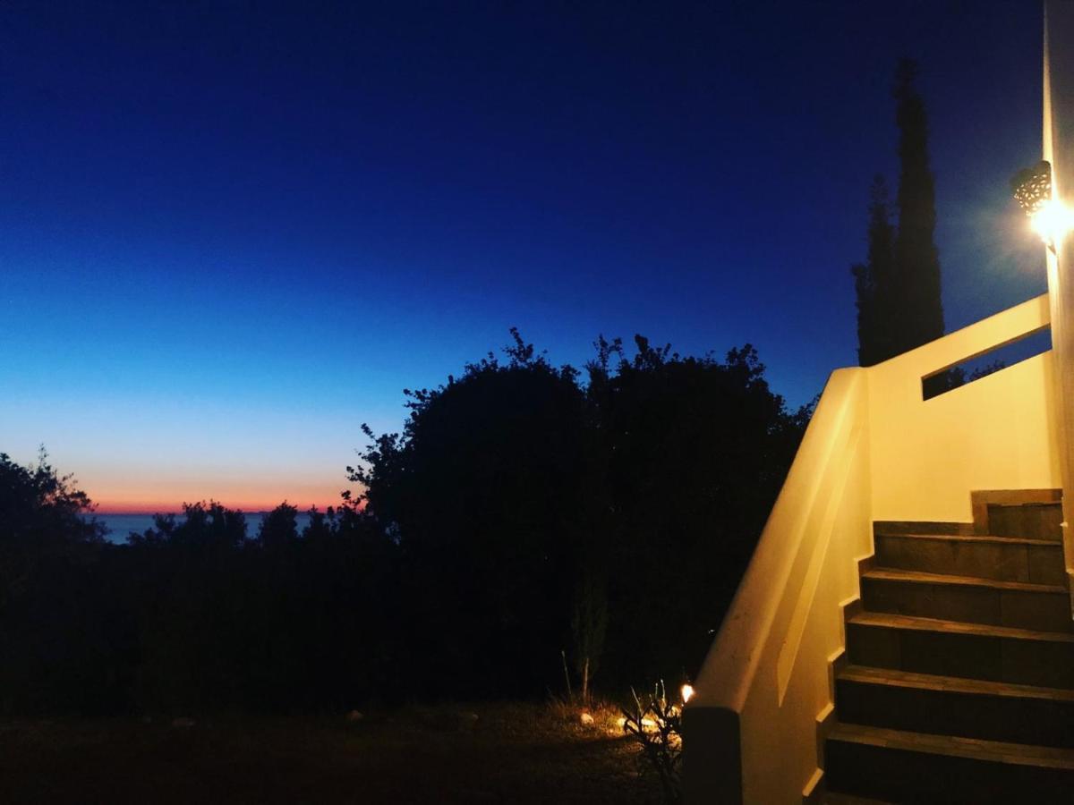 Villa Kyparissia De Wandelboom Vrises  Exterior foto
