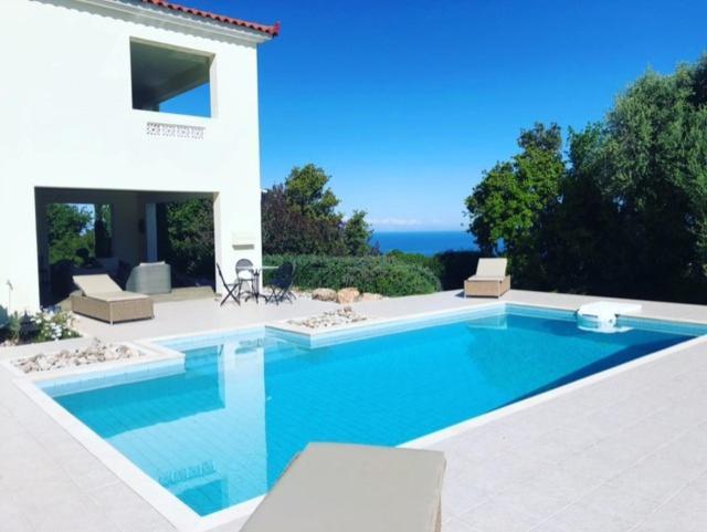 Villa Kyparissia De Wandelboom Vrises  Exterior foto